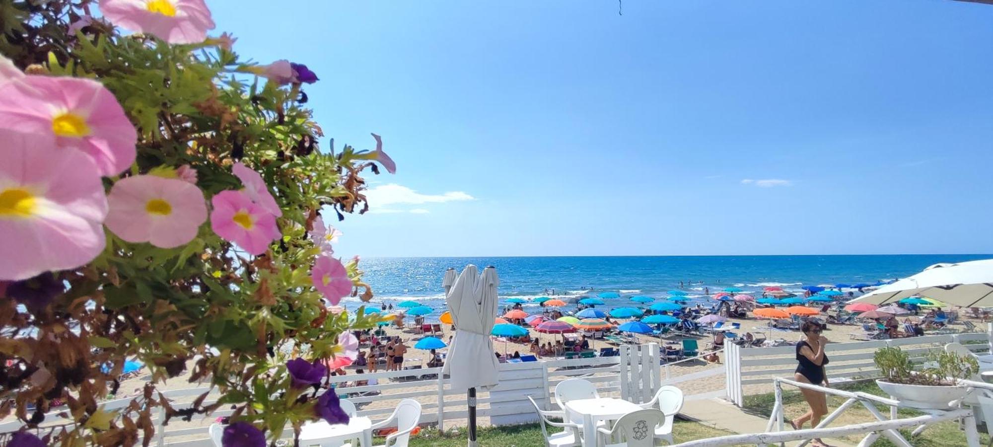 Villa Kinga Anzio Exterior photo